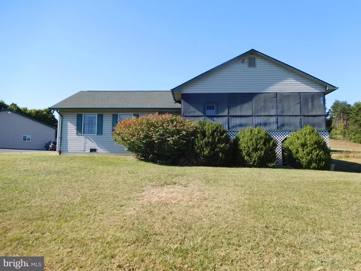 Augusta, WV 26704,490 WATSON SCHOOL RD-RT #12/4