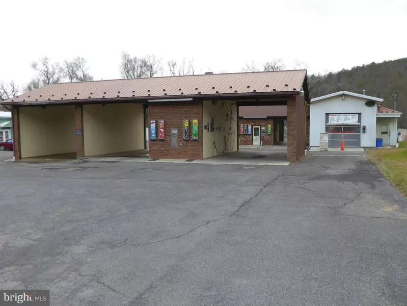 25038 NORTHWESTERN PIKE, Romney, WV 26757