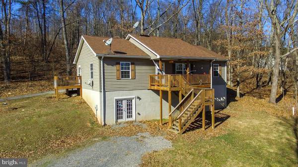 276 DENNEY DR., Augusta, WV 26704