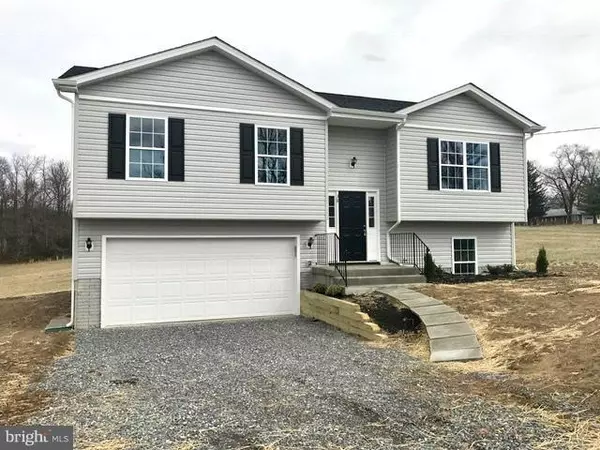 38 HAMPSHIRE HOUSE DR, High View, WV 26808