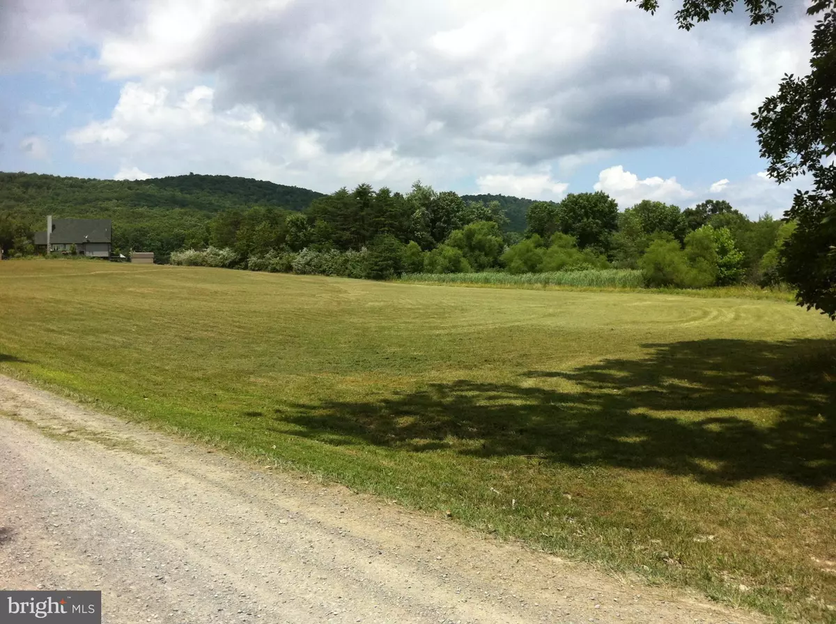 High View, WV 26808,QUAKER LAKE TRL