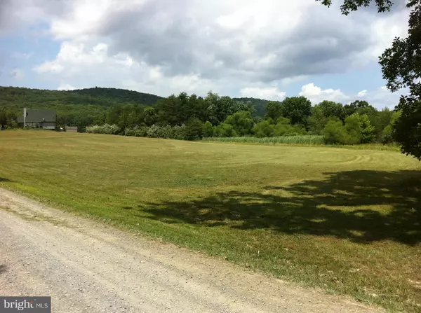 QUAKER LAKE TRL, High View, WV 26808