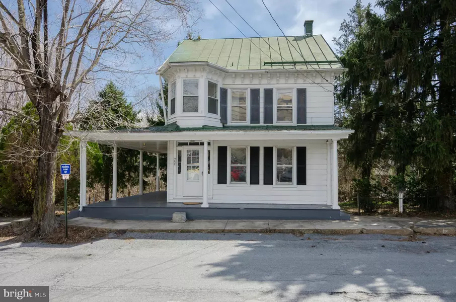 205 NORTH PRINCESS ST, Shepherdstown, WV 25443