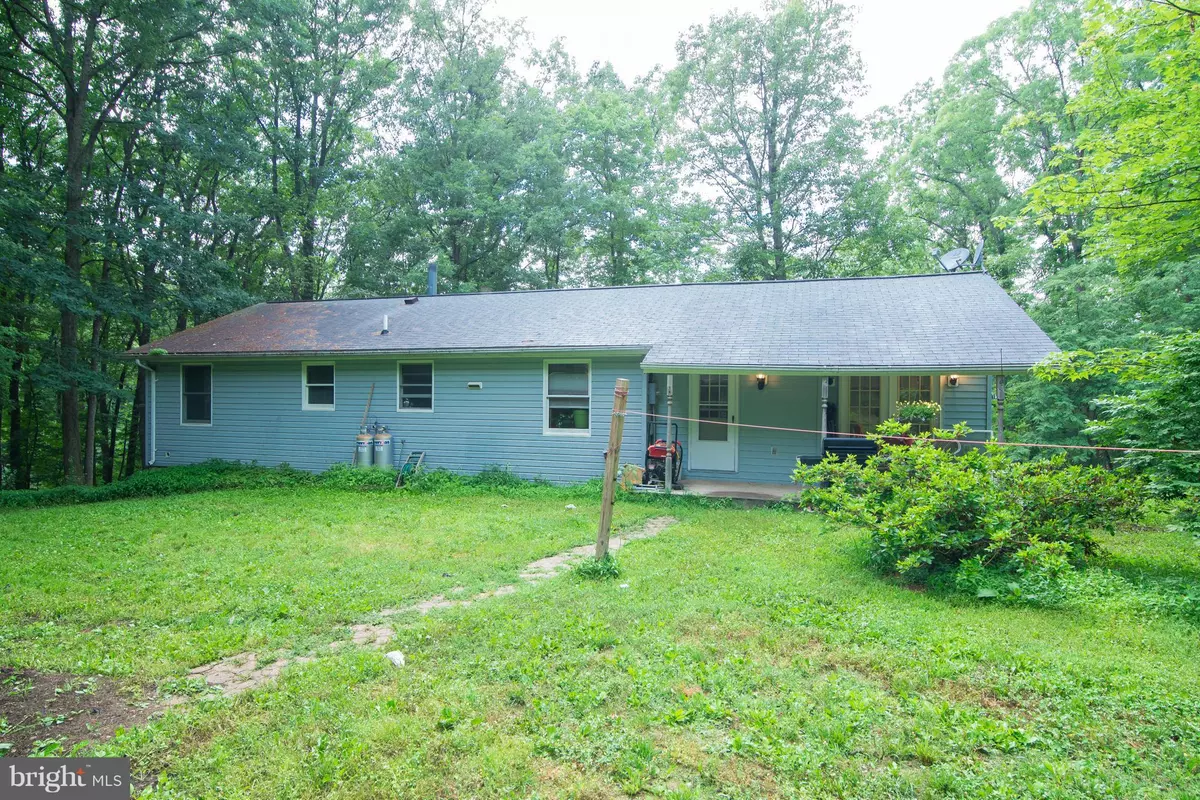 Charles Town, WV 25414,112 HEDRICK DR