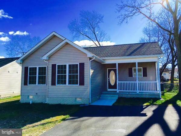 510 12TH AVE, Ranson, WV 25438