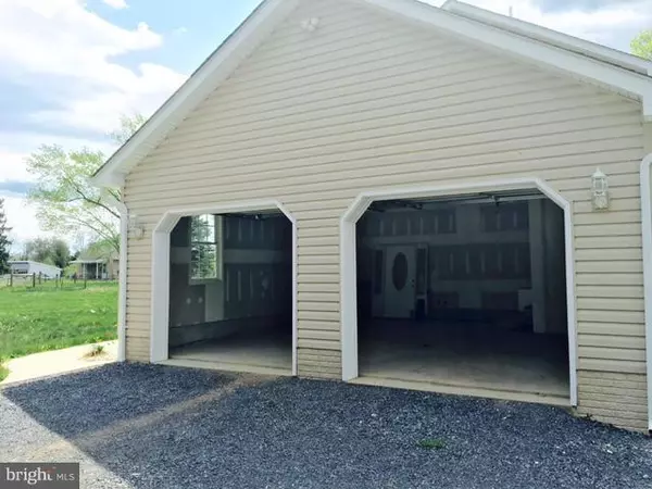 Summit Point, WV 25446,27 PLEASANT ALY