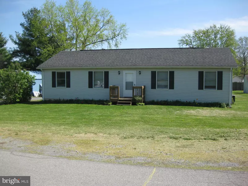 210 EAST ELEVENTH AVE, Ranson, WV 25438