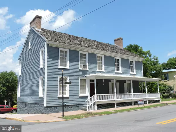 400 WASHINGTON ST E, Charles Town, WV 25414