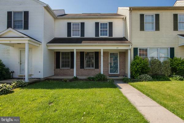 33 MOUNTAINEER CT, Charles Town, WV 25414