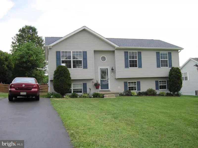 26 BUGS CT, Charles Town, WV 25414