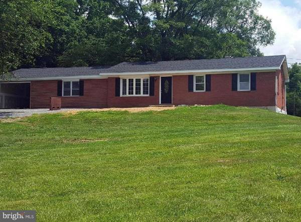 225 OLD LEETOWN PIKE, Kearneysville, WV 25430