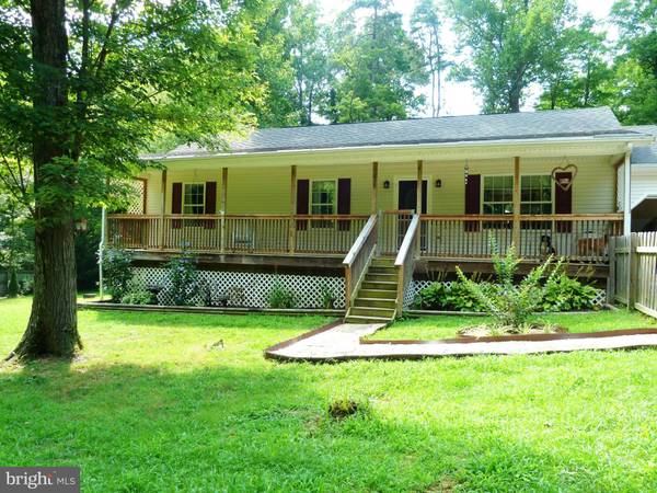 633 GINGERBREAD LN, Harpers Ferry, WV 25425