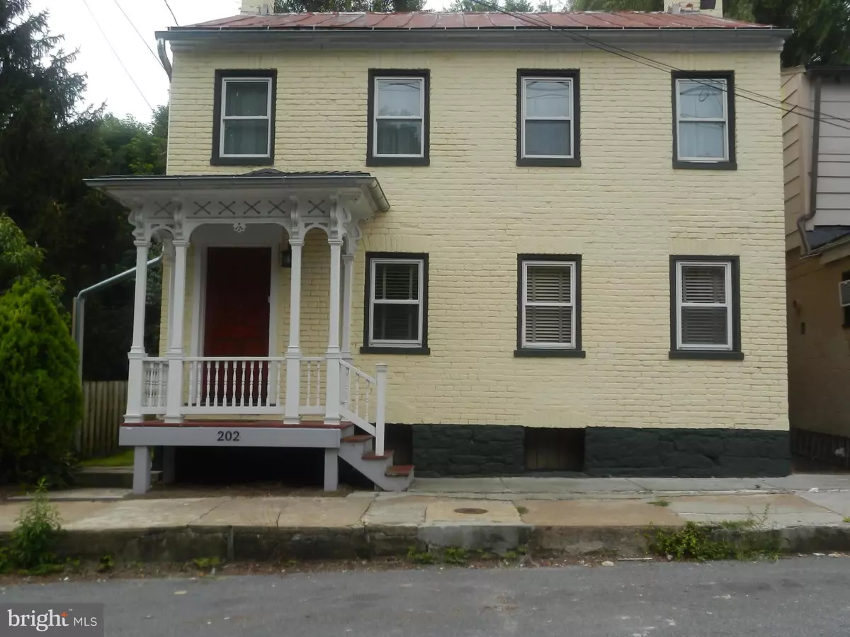 Shepherdstown, WV 25443,202 HIGH E