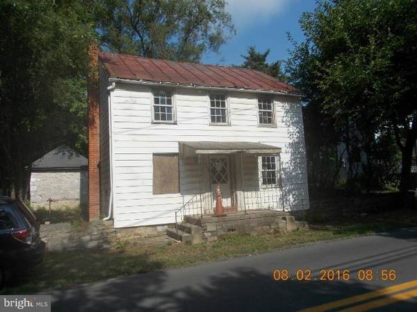 7405 QUEEN ST, Kearneysville, WV 25430