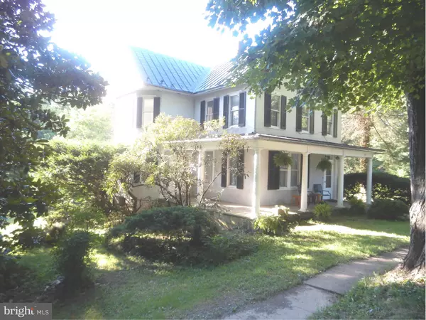 Shepherdstown, WV 25443,461 SOUTH KING