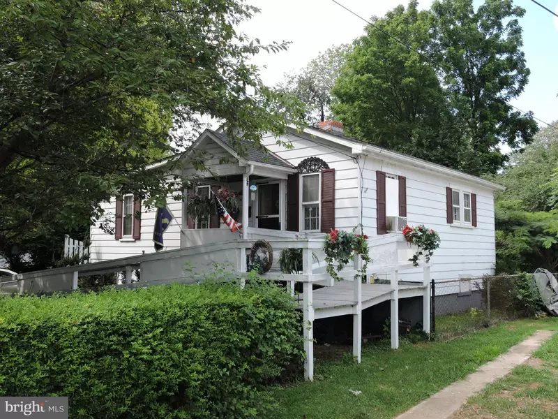 621 MORDINGTON AVE, Charles Town, WV 25414