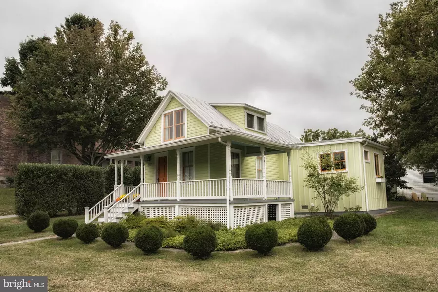 401 FILLMORE ST, Harpers Ferry, WV 25425