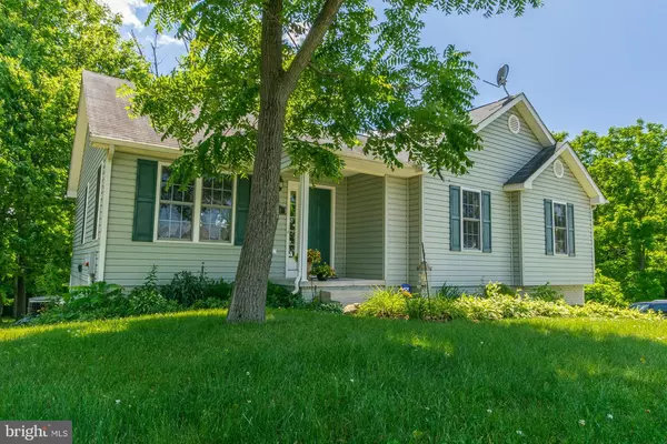 564 OAK LEE DR, Ranson, WV 25438