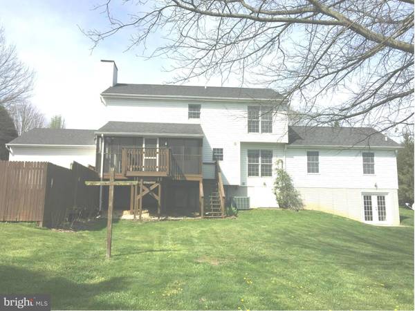 Charles Town, WV 25414,48 STEPHEN LN