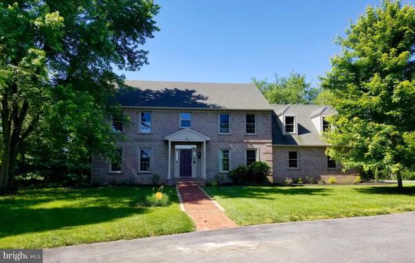 93 HERITAGE DR, Shepherdstown, WV 25443