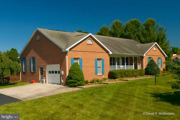 27 EDWARD CT, Shenandoah Junction, WV 25442