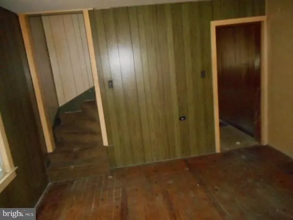 Hanover, PA 17331,403 PINE ST