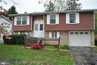 6 EARL ST, Hanover, PA 17331