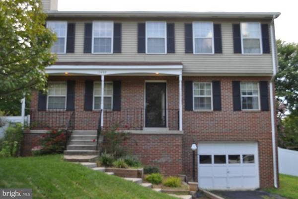 13442 ORANGEWOOD DR, Woodbridge, VA 22193