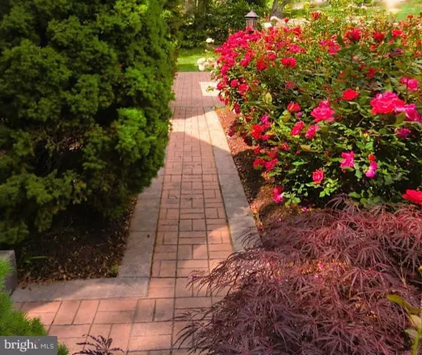 Dumfries, VA 22025,16718 TINTAGEL CT