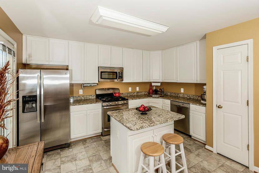 Bristow, VA 20136,12033 COUNTRY MILL DR