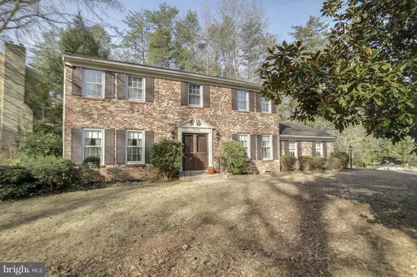 15904 MARLINGTON DR, Dumfries, VA 22025