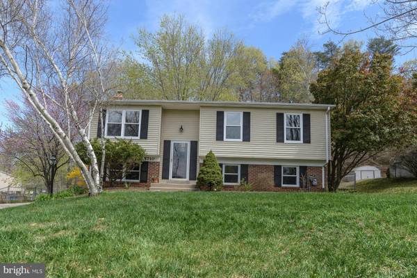 5710 ROUNDTREE DR, Woodbridge, VA 22193