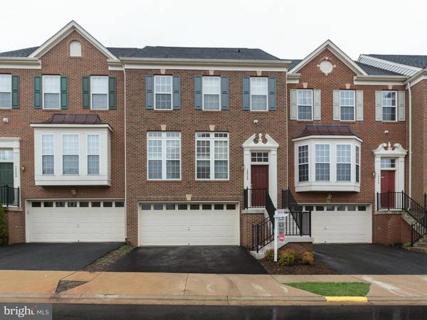 18248 CAMDENHURST DR, Gainesville, VA 20155