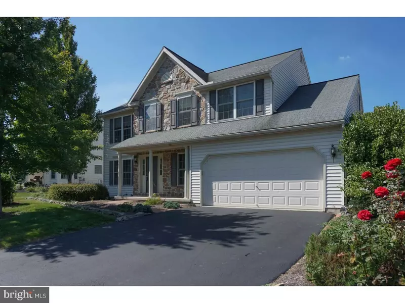 15 COOLIDGE DR, Ephrata, PA 17522