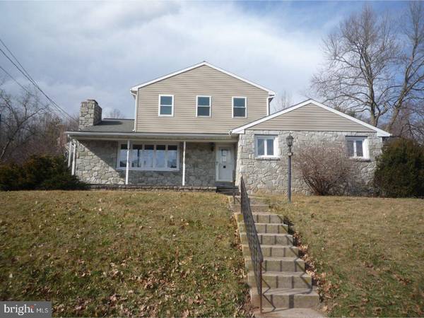 20 E WASHINGTON ST, Adamstown, PA 19501