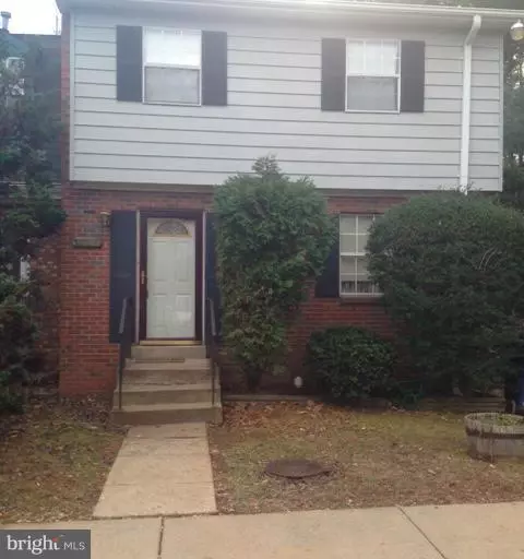 14921 EMBERDALE DR, Woodbridge, VA 22193