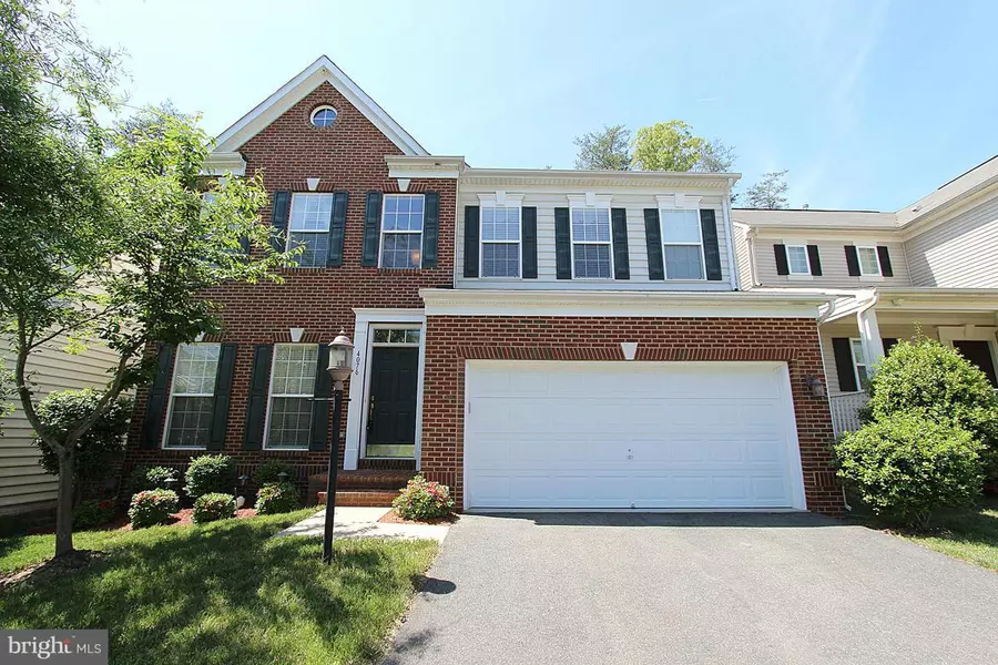 4076 PRESIDENTIAL HILL LOOP, Dumfries, VA 22025