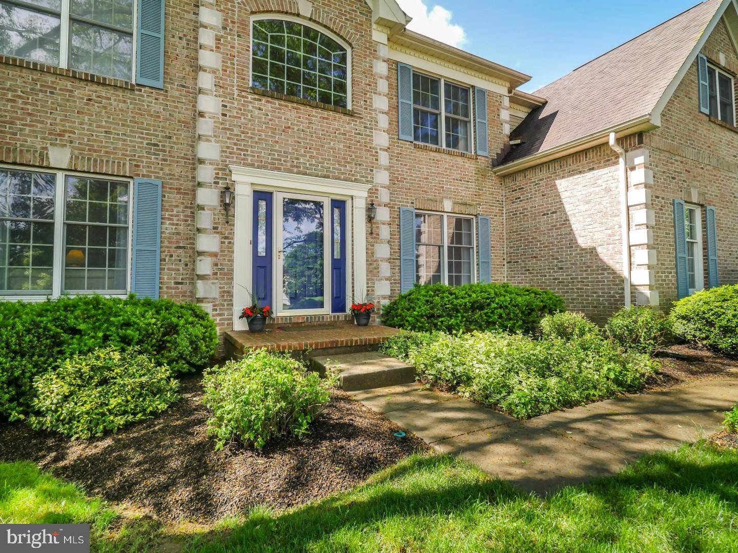 Yardley, PA 19067,989 COUNTESS DR