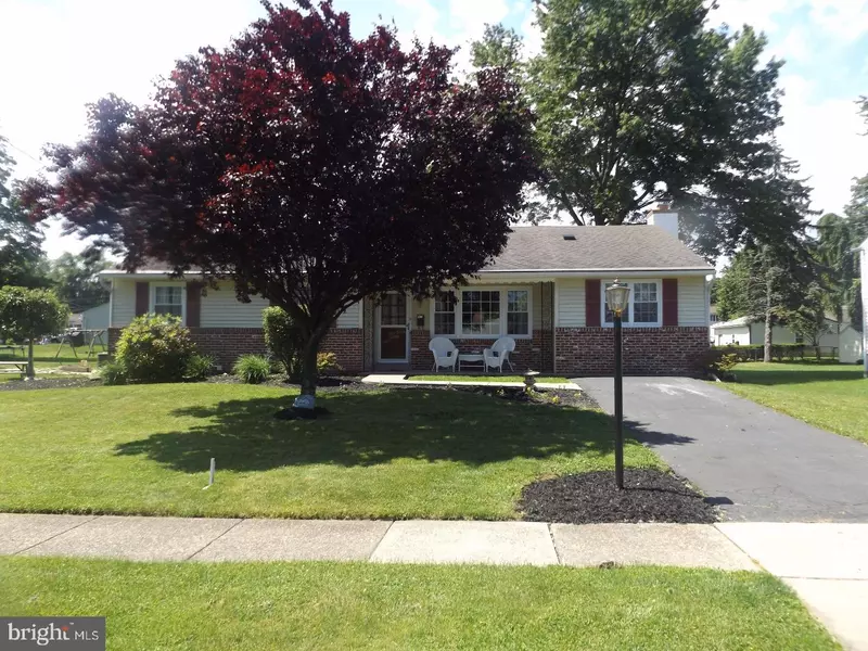 1414 BRADLEY LN, Warminster, PA 18974