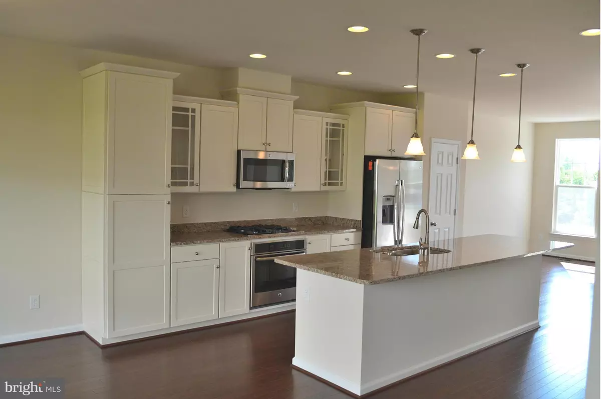 Manassas Park, VA 20111,9060 ISABEL LN
