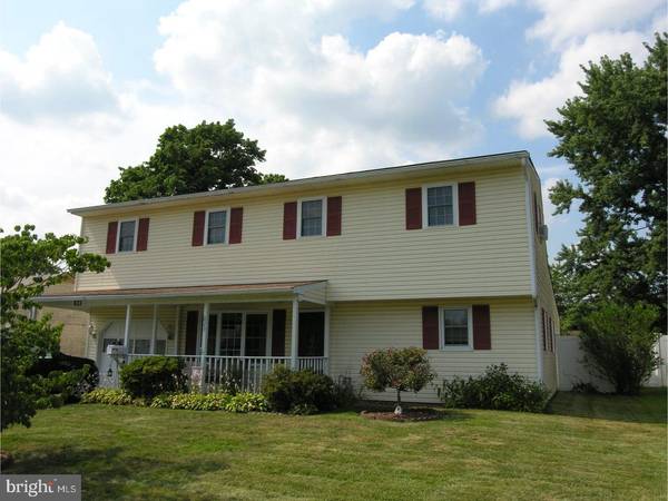 823 CHATHAM RD, Fairless Hills, PA 19030