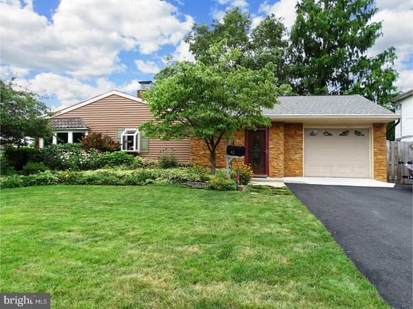 41 GREENBROOK DR, Levittown, PA 19055