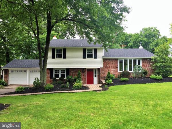 172 PHEASANT LN, Newtown, PA 18940