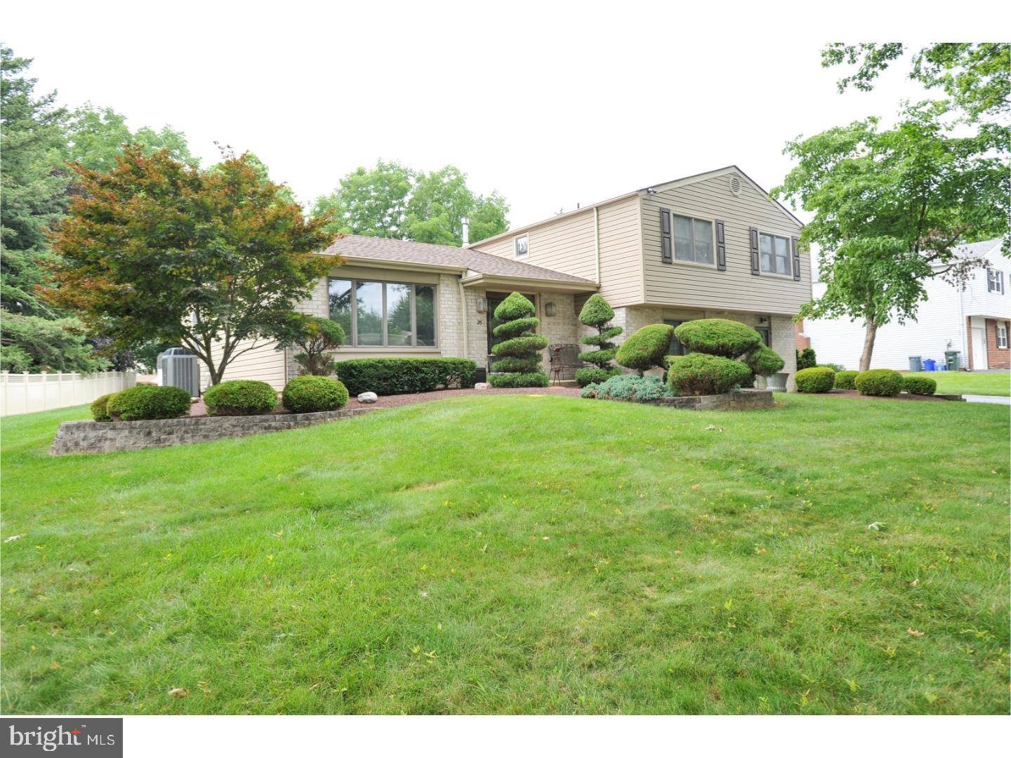 Holland, PA 18966,25 MICHAEL RD