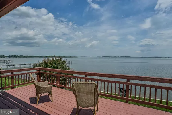 Woodbridge, VA 22191,14961 BOATERS COVE PL