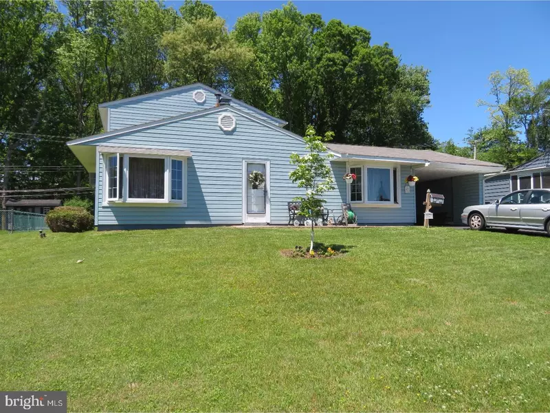 42 BIRCH DR, Levittown, PA 19054