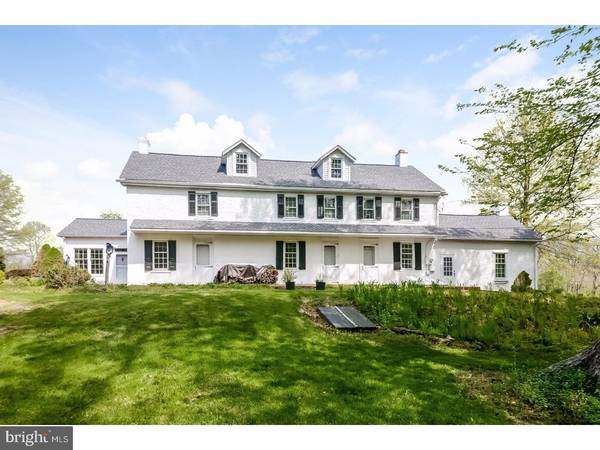 98 RAILROAD AVE, Chalfont, PA 18914