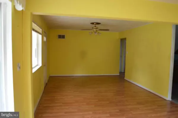 Manassas Park, VA 20111,116 MORTON CT