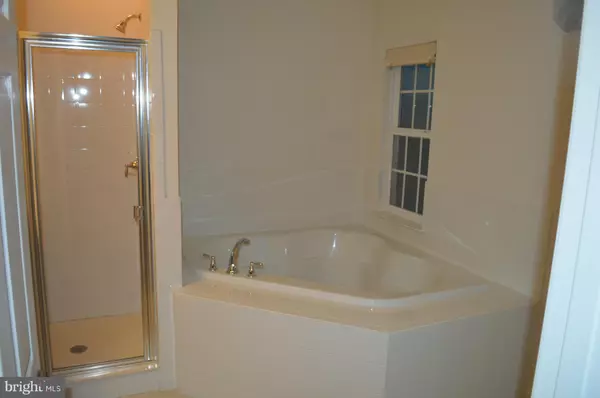 Gainesville, VA 20155,14640 SHELFORD WAY #4