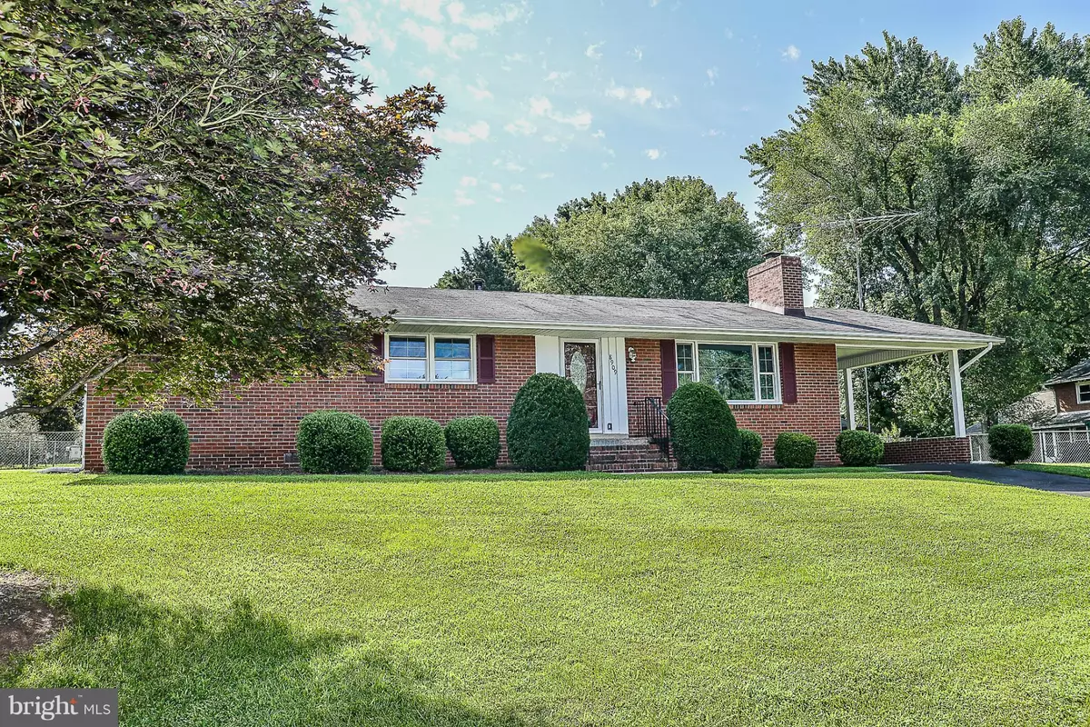 Manassas, VA 20110,8909 HILL PL